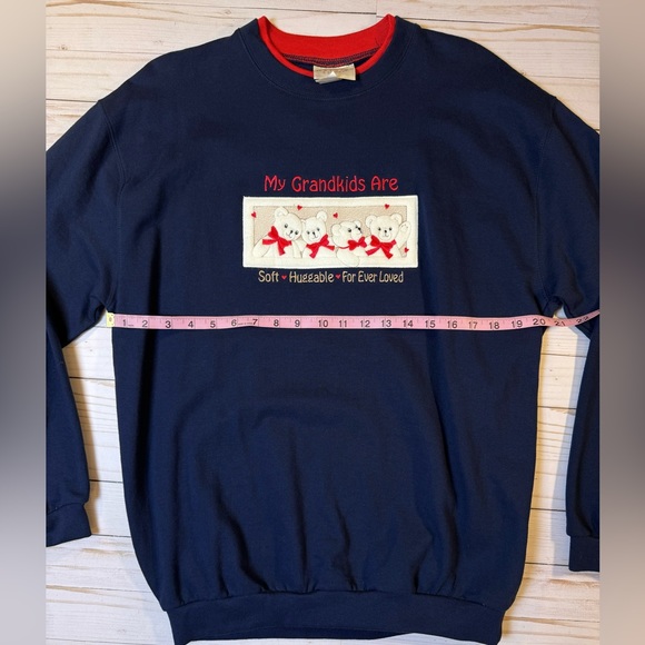 Vintage Grandma Crewneck Navy/Red Sweatshirt Size Large “My Grandkids Are…” - Picture 8 of 9